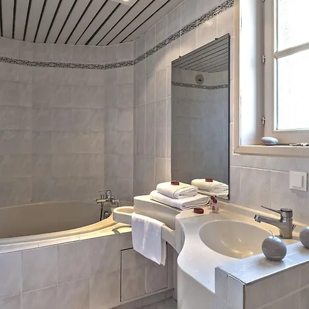 Hotel De La Cité 3*